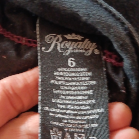 ROYALTY Jean's, Size 6 - Picture 3 of 4